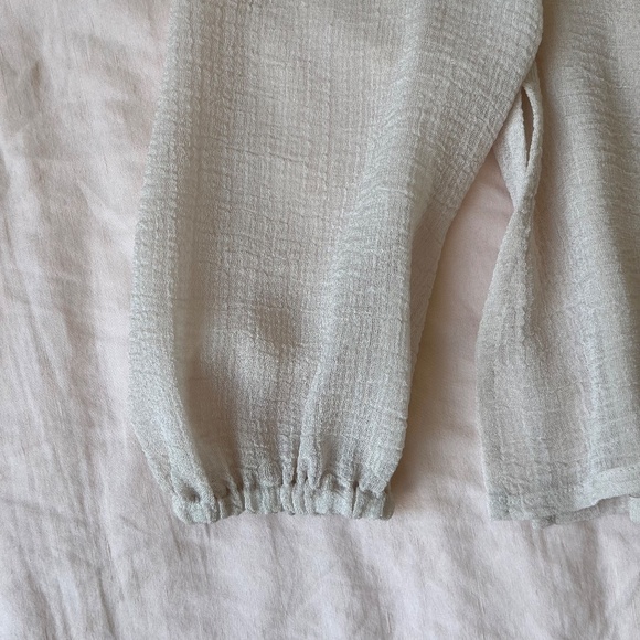Aritzia Babaton⎜ALLAN BLOUSE⎜BONE - Picture 5 of 11